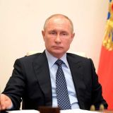 Путин призвал к осторожности при отмене карантина в России