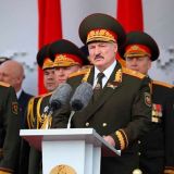 Наплевавшего на коронавирус Лукашенко признали психически неадекватным