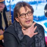 С кем счастлив Александр Домогаров в самоизоляции