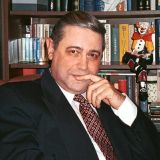 Бывшая жена Петросяна умерла в одиночестве в набитых антиквариатом хоромах возле Кремля