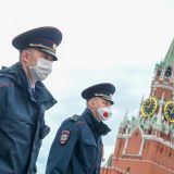 Менее 10 тысяч заболевших: эпидемия коронавируса в России пошла на спад