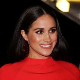 Горячая штучка: Меган Маркл взобралась на колени к однокласснику