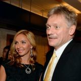 Перенесшая коронавирус Навка рассказала о состоянии Пескова