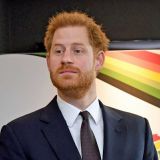 Тоскующий по дому принц Гарри нашел замену отцу