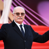 Михалков сорвался на мат в прямом эфире 