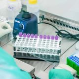 В Роспотребнадзоре сообщили о скором появлении вакцины от коронавируса