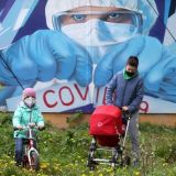 Коронавирус в России: за сутки выявлен 8 371 зараженный