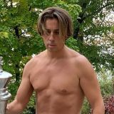 Галкин застрял в кустах Пугачевой: Здесь такие заросли! 