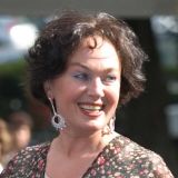 Пьяная Гузеева сорвала спектакль: Упала и покатилась 