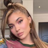 Самой молодой миллионерше в мире досталось за обман 