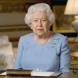 94-летняя Елизавета II оседлала коня и вызвала переполох 