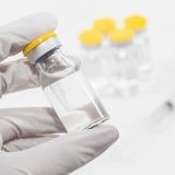 Объявлено об опасности массового применения вакцины от коронавируса