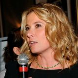 Обнародовано фото Юлии Высоцкой с дочкой и сыном