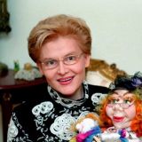 Елена Малышева на радостях нарушила масочный режим