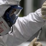 Назван срок появления лекарства от коронавируса в России