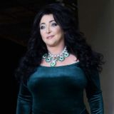 Лолита из-за коронавируса пошла мыть туалеты