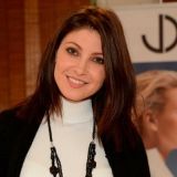 Макеева в шубе на голое тело взбудоражила поклонников