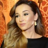 Чехова устроила прилюдные ласки с настоящим козлом