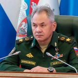 Шойгу назвал срок завершения испытаний вакцины от COVID-19
