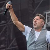 Сергей Шнуров прозвал свою новую пассию королевой