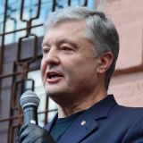 Скандал с Порошенко: экс-президента обвинили в поздравлении Путина с Днем России