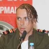 Галкин оседлал черного жеребца: Как из сказки о русских богатырях