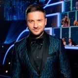 Сексуальный Лазарев призывно ласкал себя перед парнем