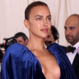 Ирина Шейк в нижнем белье довела народ до исступления