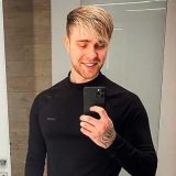 Крида заподозрили в романе с блогершей из Азербайджана: Снял маску и поцеловал