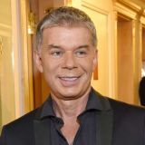 Жена Олега Газманова о семейной жизни с артистом: Надо его держать