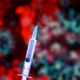 Ученые заявили о невозможности победить коронавирус: даже вакцины не помогут