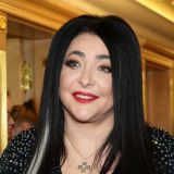 Лолита в латексе станцевала перед толпой мужиков: Бал Сатаны