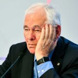 Доктор Рошаль сравнил пандемию коронавируса с биологической войной