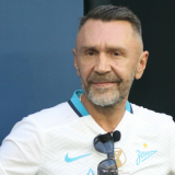 Шнуров о богатстве патриарха Кирилла: Крест торчит из 