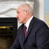 Лукашенко заявил о переброске новой группы 