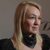 Рудковскую раскритиковали за фото в поле: Хлеба сколько погубили!