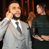 Спустился с небес на землю: Тимати сменил частные рейсы на экономкласс