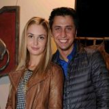 Муцениеце лишилась участия в спектакле из-за развода с Прилучным