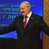 Лукашенко отреагировал на сообщение об отъезде из Белоруссии