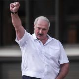 Лукашенко обратился к протестующим рабочим: С провокаторами разберемся жестоко