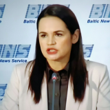 Тихановская отреагировала на попытки Лукашенко запугать народ армией: Это будет преступлением