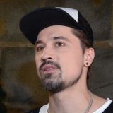 Какой ужас! Прыгнувшую в воду сестру Димы Билана утянуло на дно роскошное платье