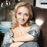 Татьяна Навка высказалась о третьей беременности 