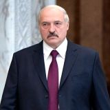 Лукашенко объяснил свое появление на публике с оружием