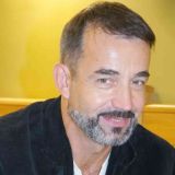 Открытие театрального сезона под угрозой из-за заболевшего пневмонией Певцова