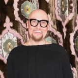 Похудевшего Шуру призвали выбросить из гардероба вещи для пышных людей