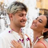 Обнимает сзади: Бузова показала горячий интимный кадр с Манукяном