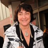 Аферисты продают вещи Лолиты в Сети