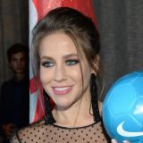 Барановскую пристыдили за откровенный наряд: Да уж вышла бы в купальнике!