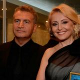 Агутин показал любимую женщину на фоне слухов про измену Варум